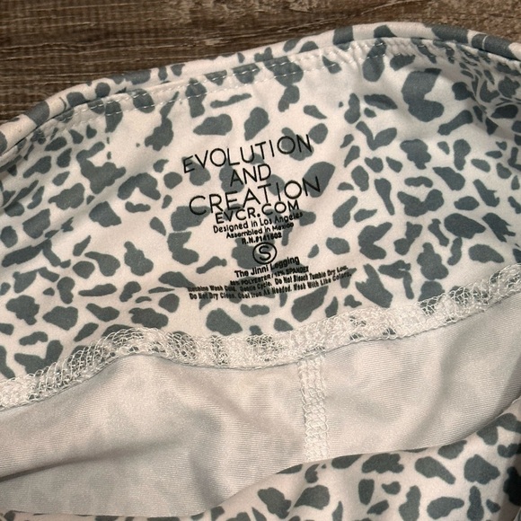 Evolution & Creation Animal Print Leggings size small - Picture 5 of 5